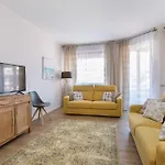 Apartment D'azeglio By Impero House Stresa